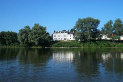 Maison entière  'Maison du bord de Loire' dans le Centre - Val de Loire