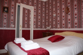Chambre d'hôte 'Château Latour' à Fours
