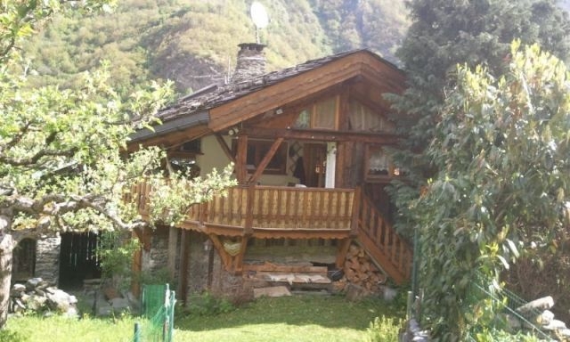 Studio / Appartement 'Chalet la pousada' à La perrière