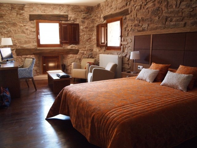 Hotel 'Posada LA ALMAZUELA' à Montenegro de cameros