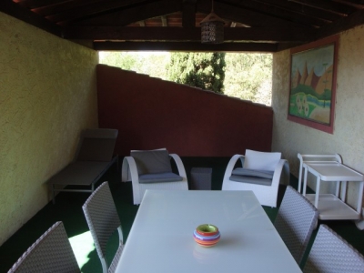 Studio / Appartement 'Le patio bleu' à La crau