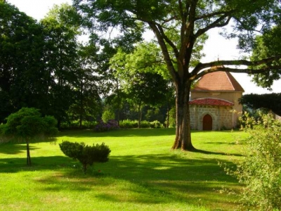 Chambre d'hôte et gîte 'Domaine de montvianeix' à Thiers