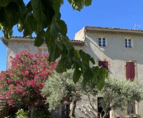 Gites et appartements 'Mas des Armouriers' à Violés