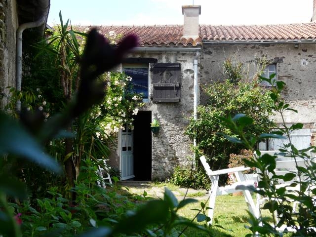 Chambre d'hôte 'Topaze : chez le vigneron' à Monnieres