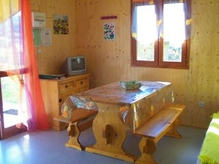 Gîte rural 'Gites à la ferme avec piscine chauffée, 3 jours offerts en plus pour une semaine réservée' à Junhac