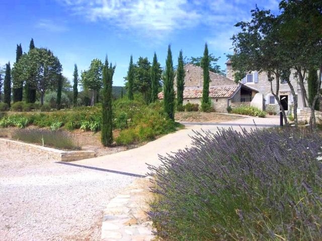Maison / Villa 'Le mas paraloup - 4 gites de charme nichés dans un authentique mas au sud ardèche (2 à 6 pers)' à Vallon pont d'arc