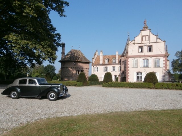 Château 'Schloss von Osthoffen Elsass Frankreich' à Osthoffen