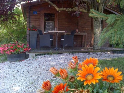 Chambre d'hôte CABANE INSOLITE 'Le bassin du tertre de Fronsac' en Gironde