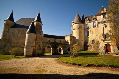 Gites 'Chateau de La Celle-Guenand' en Indre et Loire