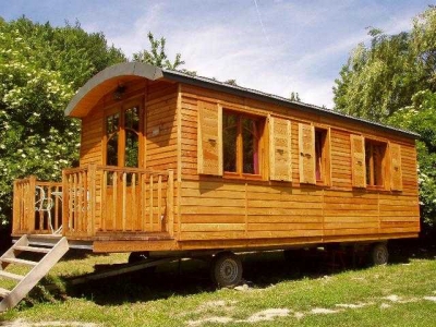 Gîte rural 'La roulotte du panicaut gîte ou chambre d'hôtes' dans la Drome