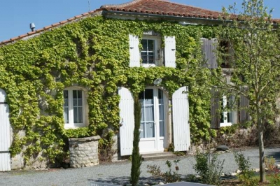 Gîte 3 étoiles pour 3 personnes proche de La Rochelle 'Le Nid gîte 3 étoiles pour 3 personnes' en Charente Maritime