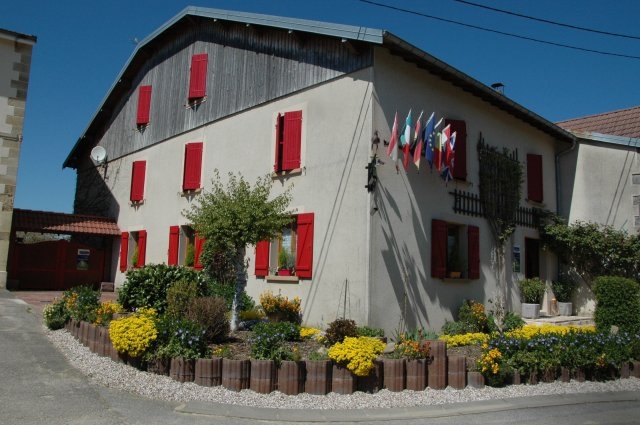 4 Chambres Spacieuses dont 2 Chambres Familiale 'Chambres d'hotes chez sylvia et luiggi' à Pierrepont / l'arentele