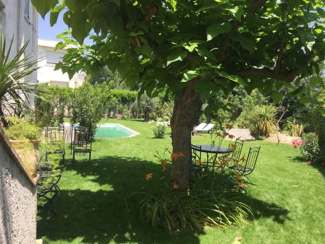 Appartements proche de la mer. 'Villa louise-rose' à Villeneuve-loubet