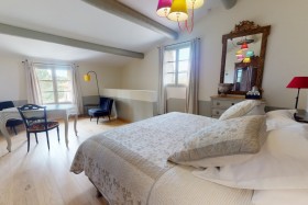 Maison d'Hôtes 'Le Prieuré la Madelène' à Malaucene