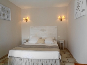 Chambre et Suites de charme 'Le clos des lavandes' à Lacoste