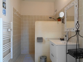 Chambre et Suites de charme 'Le clos des lavandes' à Lacoste