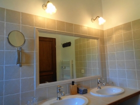 Chambre et Suites de charme 'Le clos des lavandes' à Lacoste
