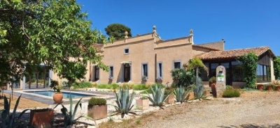 Chambre d'hôte 'CHATEAU LA SABINE' dans le Languedoc Roussillon