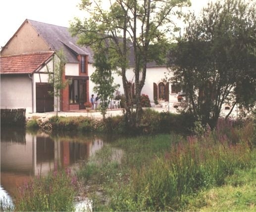 Chambre d'hôte 'Le lac aux fées' à Henrichemont